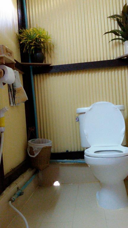 Baan Mai Guesthouse メーホンソン 部屋 写真