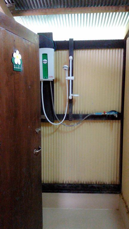 Baan Mai Guesthouse メーホンソン 部屋 写真