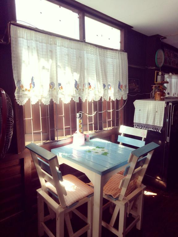 Baan Mai Guesthouse メーホンソン エクステリア 写真